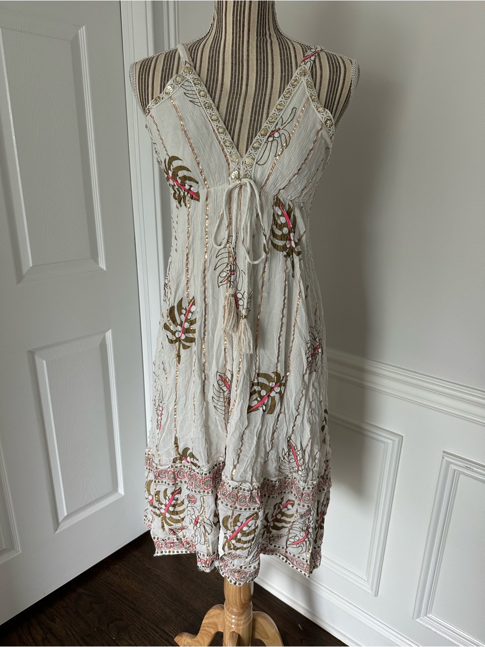 Ananta Boho Midi Dress One Size White Gold Metallic Tropical Leaf Tassel Smocked